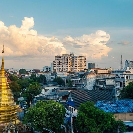 Satop Travelers Guesthouse チエンマイ エクステリア 写真