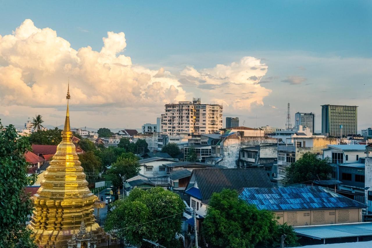 Satop Travelers Guesthouse チエンマイ エクステリア 写真