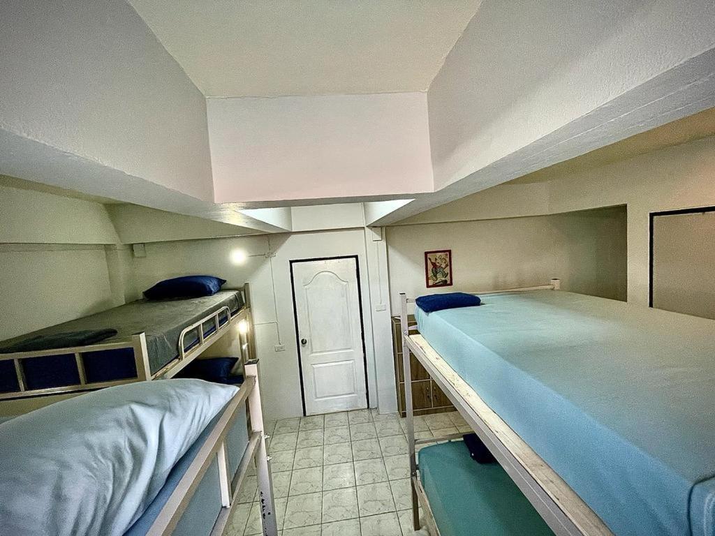 Satop Travelers Guesthouse チエンマイ エクステリア 写真