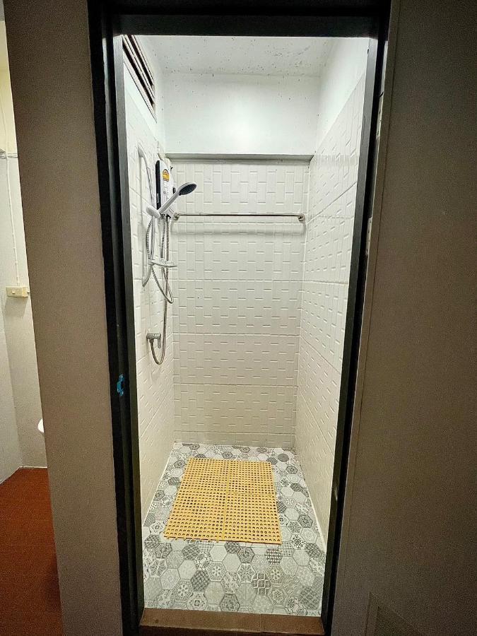 Satop Travelers Guesthouse チエンマイ エクステリア 写真