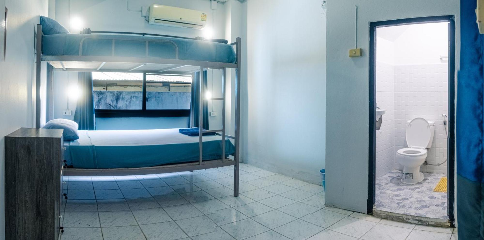 Satop Travelers Guesthouse チエンマイ エクステリア 写真