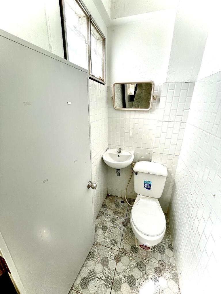 Satop Travelers Guesthouse チエンマイ エクステリア 写真