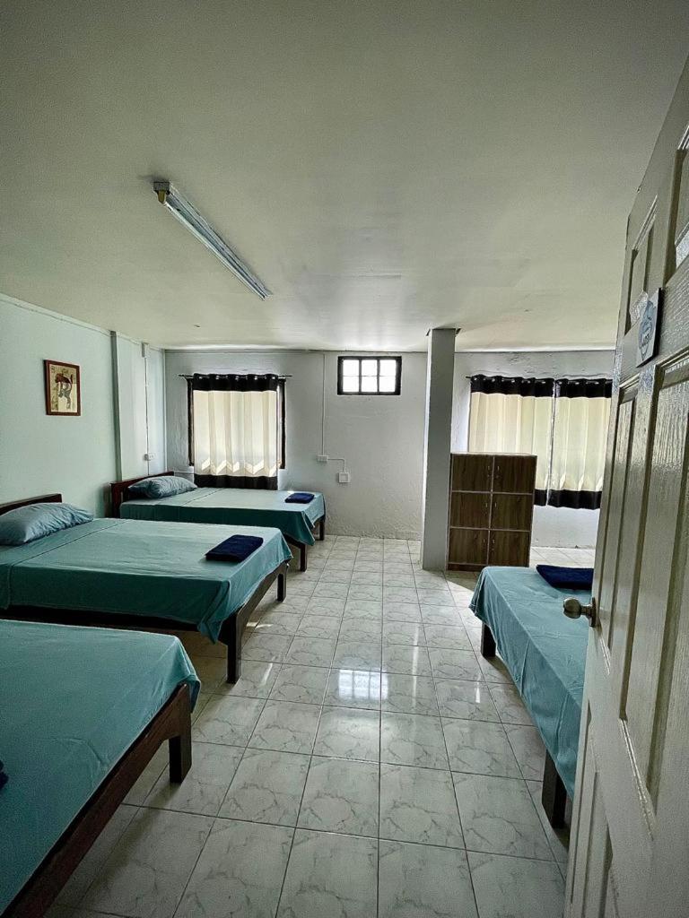 Satop Travelers Guesthouse チエンマイ エクステリア 写真