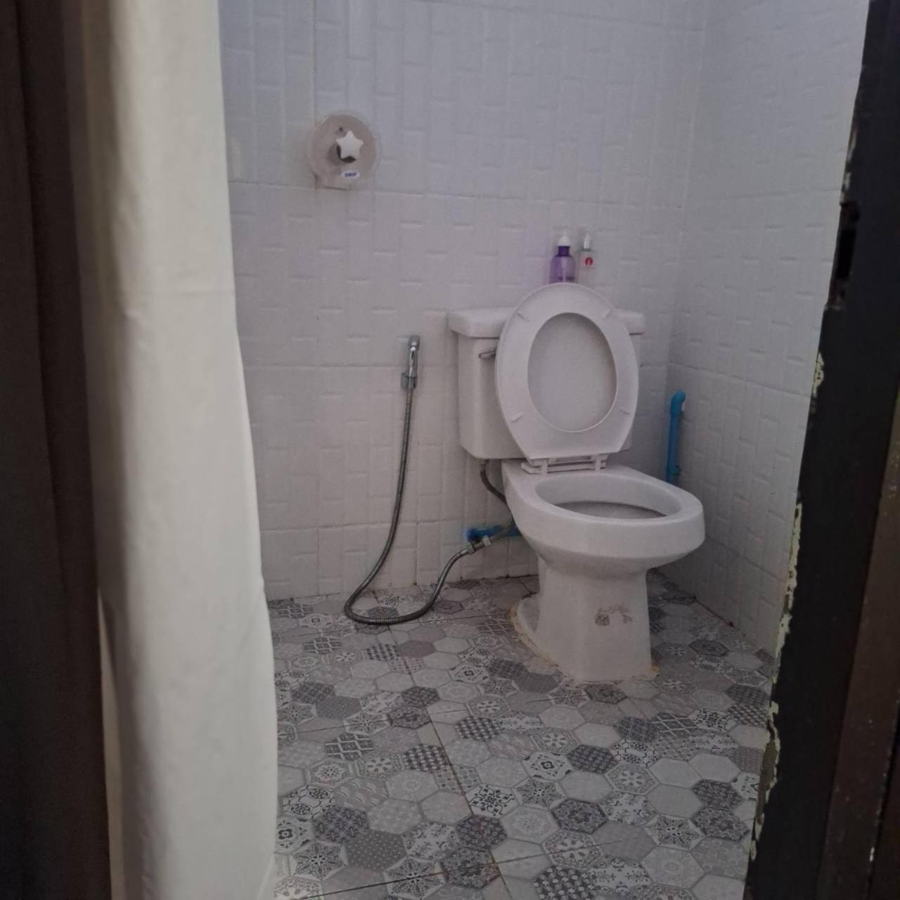 Satop Travelers Guesthouse チエンマイ エクステリア 写真