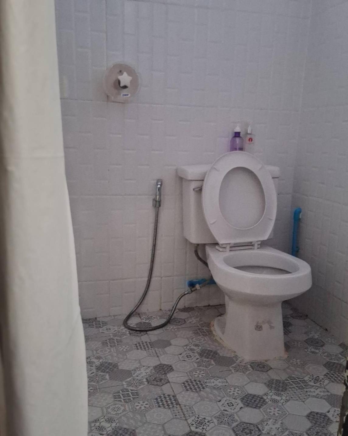Satop Travelers Guesthouse チエンマイ エクステリア 写真