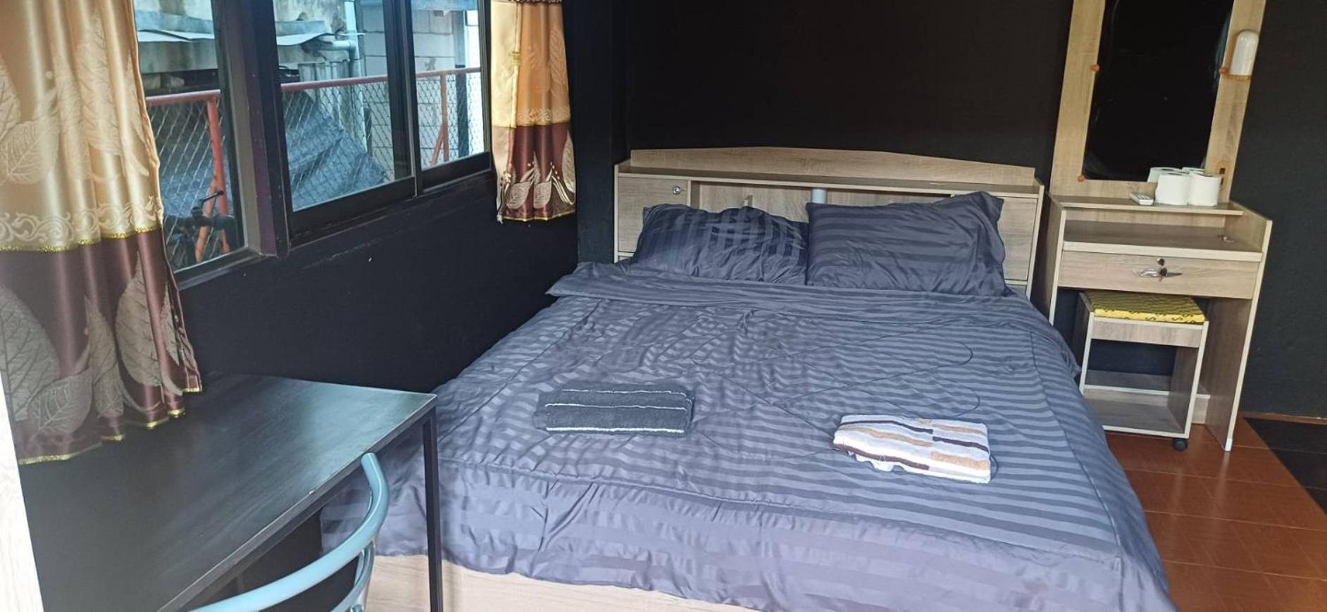 Satop Travelers Guesthouse チエンマイ エクステリア 写真